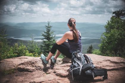 A hiker on the ledge on Snowy Mountain.
