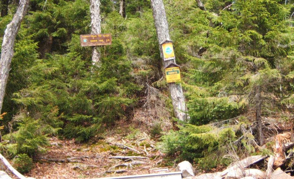 A sign for Russia Lake